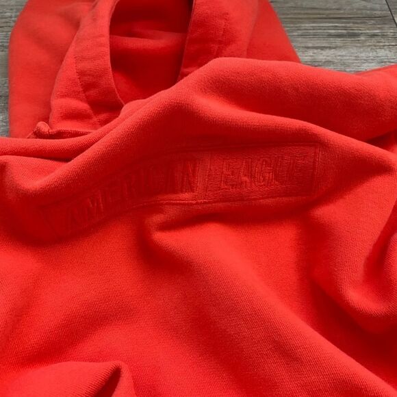 American Eagle bright orange sweater - Picture 6 of 13